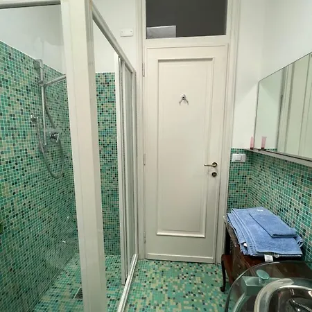 Appartement Tranquillo Bilocale Ultimo Piano Con Ascensore